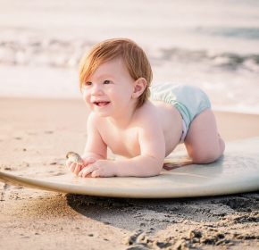 child on surf desk