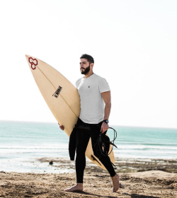 man with surf desk